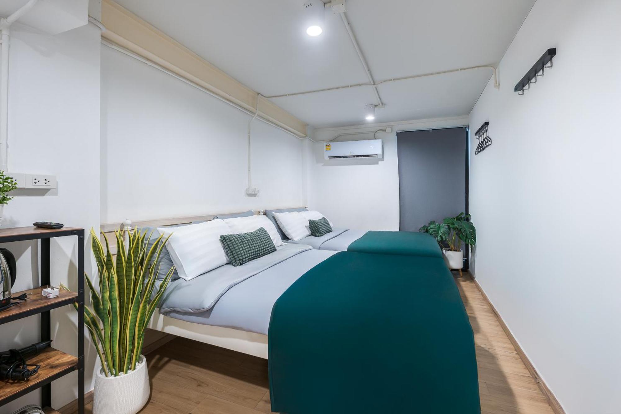 Platinum Deluxe Shopping Apartments Bangkok Luaran gambar