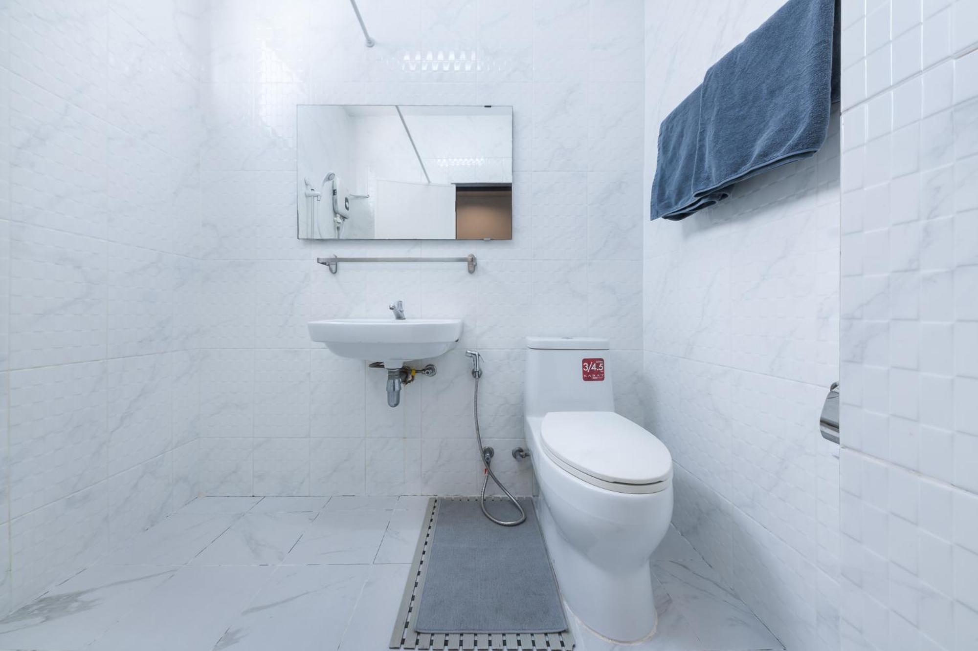 Platinum Deluxe Shopping Apartments Bangkok Luaran gambar