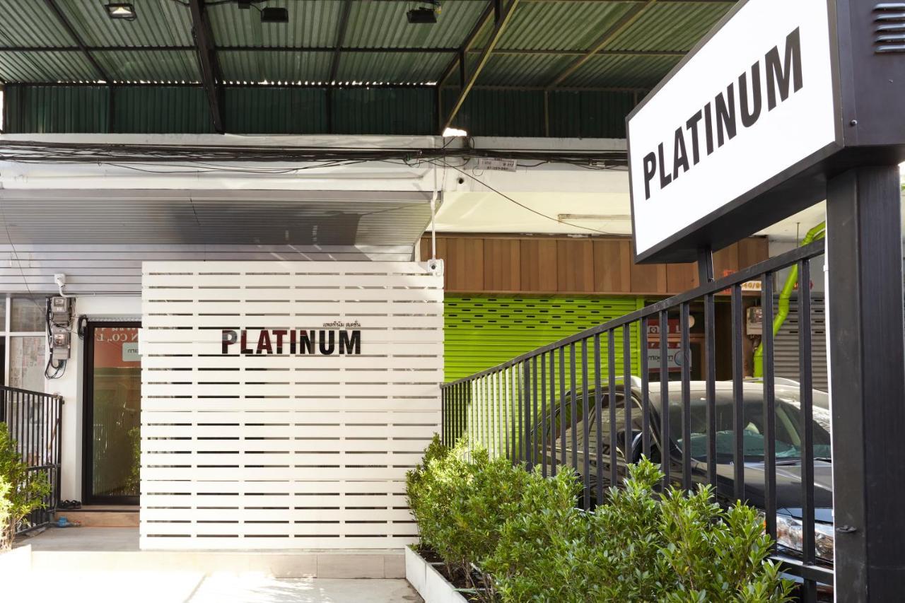 Platinum Deluxe Shopping Apartments Bangkok Luaran gambar